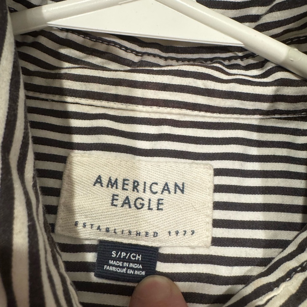 AE Button Up - Picture 6 of 6